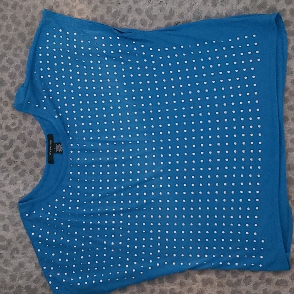 89th&Madison blue shirt with silver embellishments sz. L